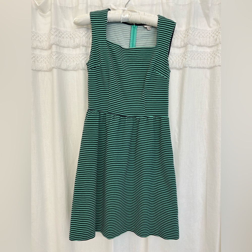 Merona cotton blend dress.  Small green and black